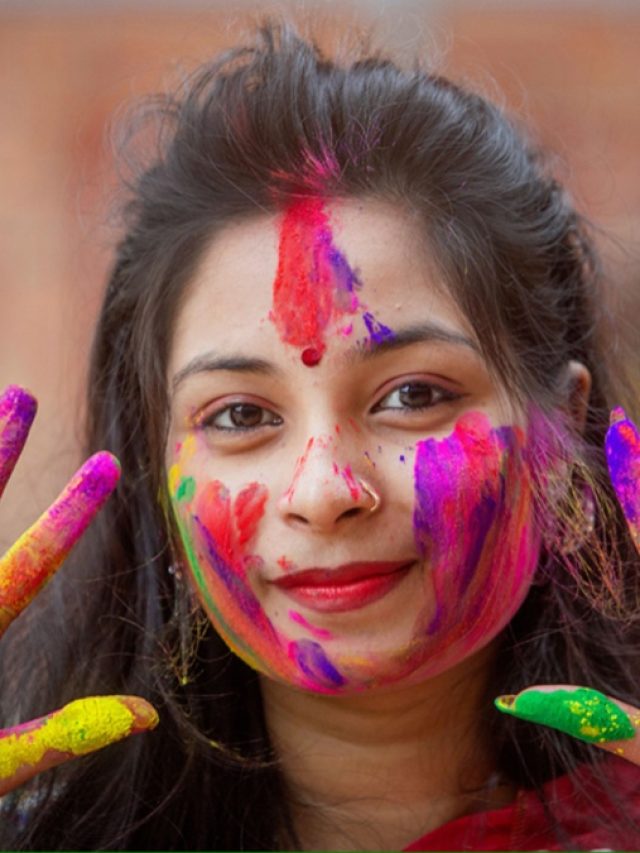 होली खेलने के लिए स्किन को भी कर लें तैयार, त्वचा की सेफ्टी के लिए फॉलो करें ये टिप्स