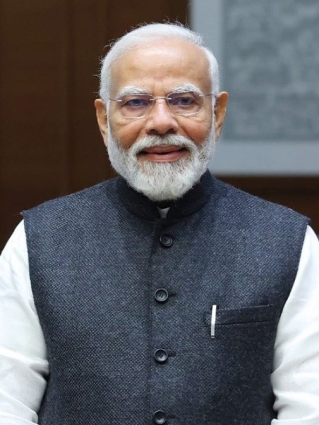 इंस्टाग्राम पर पीएम मोदी के 100 मिलियन फॉलोअर्स, क्या उन्हें भी मिलता है पैसा?