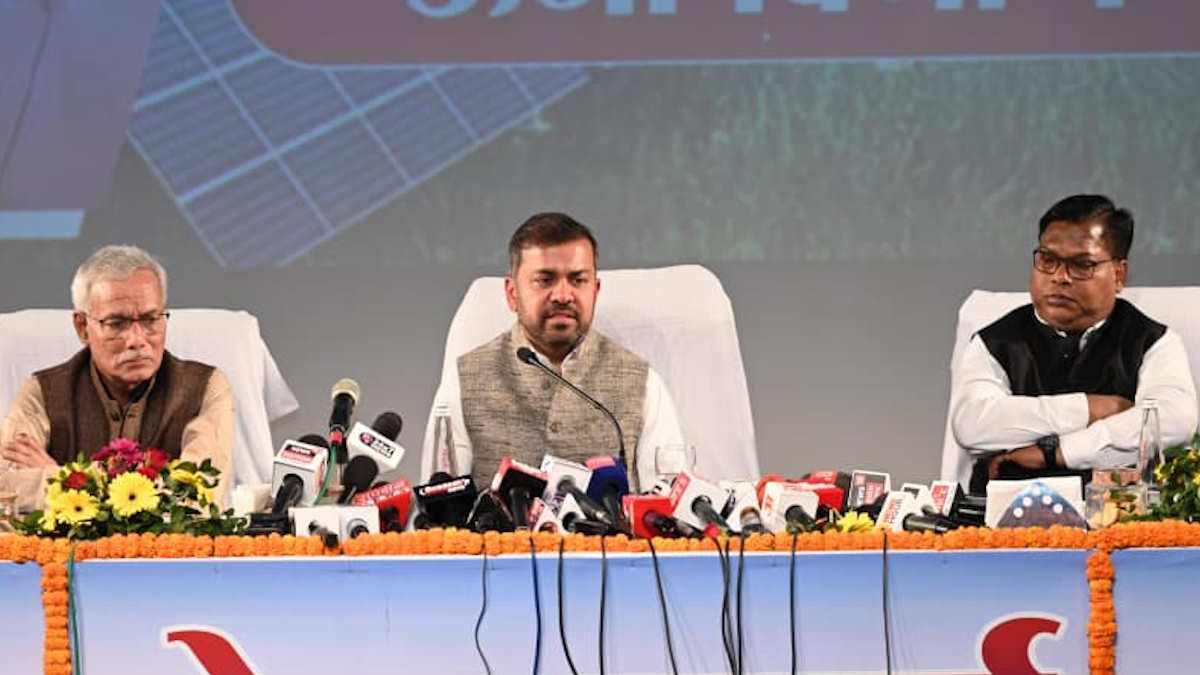 प्रेसवार्ता: छत्तीसगढ़ को देश की ‘ऊर्जाधानी’ बनाने का ब्लूप्रिंट तैयार, विभागीय सचिव ने खींचा भविष्य का खाका…