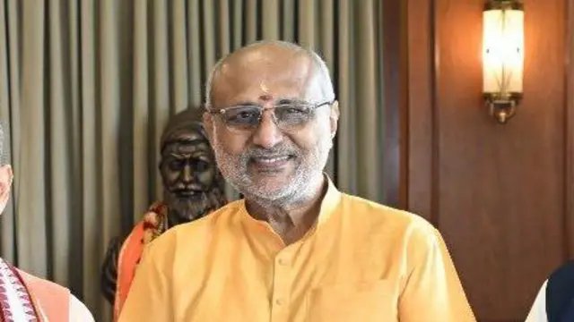 “मैं शाकाहारी, पर उन्हें नॉनवेज खिलाया”, उपराष्ट्रपति ने कश्मीरी छात्रों संग साझा किया खास पल, बोले- पसंद का सम्मान होना चाहिए