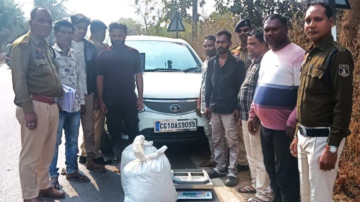 गांजा तस्करी पर ANTF की बड़ी कार्रवाई, कार से 25 किलो गांजा जब्त, 4 अंतरराज्यीय समेत 5 तस्कर गिरफ्तार