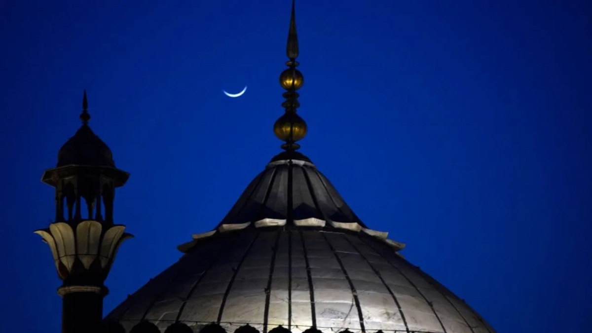 Ramadan Start Date : आज दिखा चांद तो कल रखा जाएगा पहला रोजा, जानिए सहरी-इफ्तार का समय …