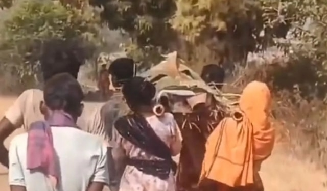 नबरंगपुर : दूसरे जाति में शादी करना पड़ा महंगा! अंतिम समय में कंधा देने नहीं आया कोई