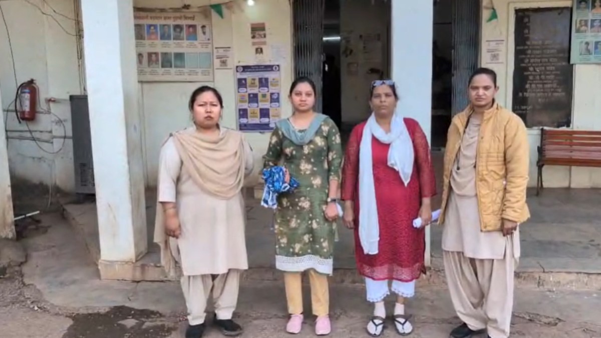 धर्मांतरण का मामला : प्रलोभन देकर धर्म बदलवाने का आरोप, दो महिलाएं गिरफ्तार