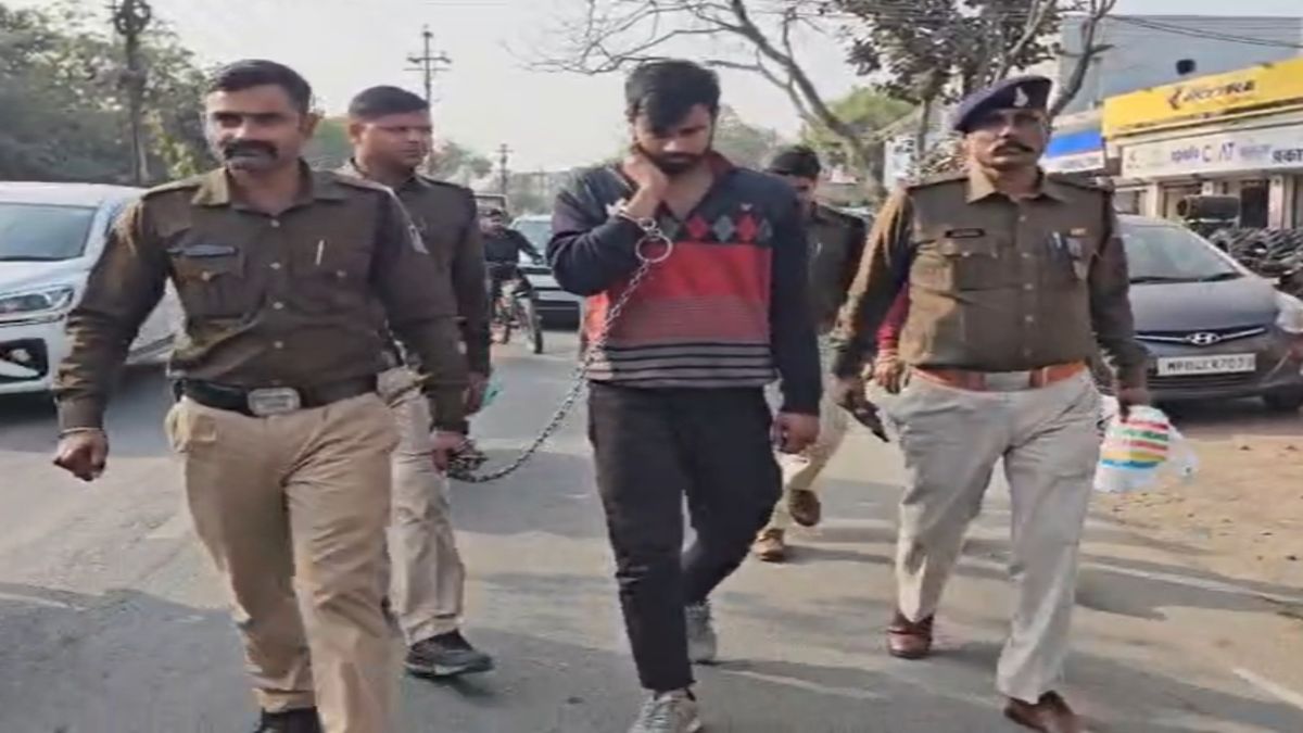 MP में लव जिहाद का आरोपी नोएडा से गिरफ्तारः स्नैपचैट के जरिए की थी दोस्ती, पुलिस ने निकाला जुलूस