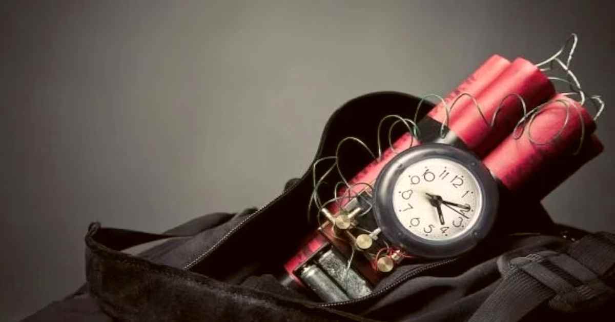 ‘बम से उड़ा देंगे’… 19 जिलों की कचहरी को उड़ाने का आया धमकी भरा मेल, तत्काल खाली कराए गए परिसर, जांच में जुटी पुलिस