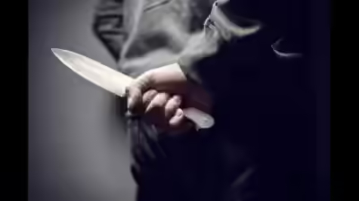 दिल्ली में दुकान में घुसकर पिटाई के साथ तोड़फोड़ की, गर्दन पर चाकू रख धमकाया, जानें क्या है पूरा मामला