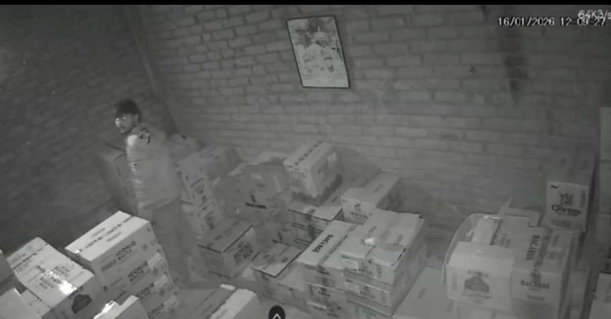 चोर मस्त, पुलिस पस्त! शराब दुकान में एक महीने में दूसरी बार चोरी, कैश और महंगी शराब की बोतलें उड़ा ले गए शातिर, खाक छान रही खाकी?