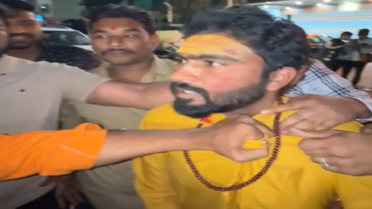 महाकाल की नगरी उज्जैन में ‘छद्मवेशी’ जिहाद: माथे पर तिलक, गले में तुलसी और इरादे खौफनाक, बजरंग दल के कार्यकर्ताओं ने संदिग्ध अवस्था में कैफे से पकड़ा