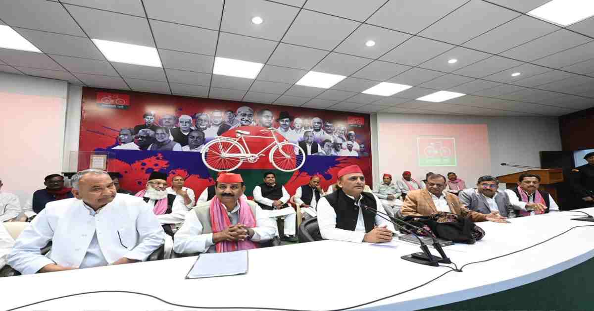 ‘नौजवानों में फूट डाल रही…’, अखिलेश ने BJP सरकार पर साधा निशाना, कहा- उन्हें लोकतंत्र, धर्मनिरपेक्षता और समाजवाद से चिढ़