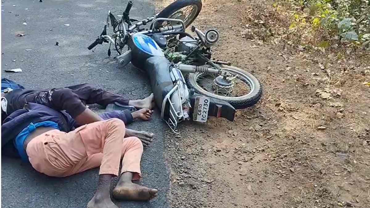 CG में दर्दनाक सड़क हादसा : दो सगे भाइयों समेत तीन की मौके पर मौत, इलाके में पसरा मातम