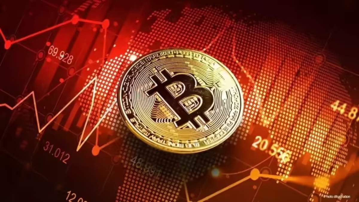 Bitcoin Price Crash 2026 : रोजाना गिर रही क्रिप्टोकरेंसी की कीमत, क्या 2025 की तरह बना पाएगा नया रिकॉर्ड ?