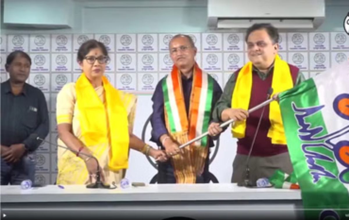 पश्चिम बंगाल चुनावों से पहले बागी भाजपा विधायक बिष्णु प्रसाद शर्मा ने बदली पार्टी, TMC में हुए शामिल