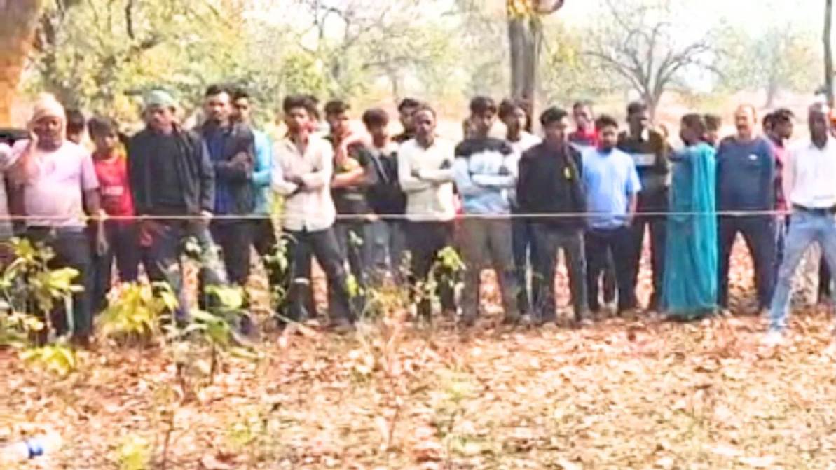 गिरिडीह में जंगल में मिली झामुमो नेता की अधजली लाश; समर्थकों में शोक की लहर