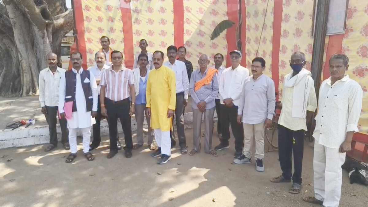 Chhattisgarh : गांव में चुगली करने पर लगेगा 5 हजार जुर्माना, ग्रामीणों ने लिया फैसला