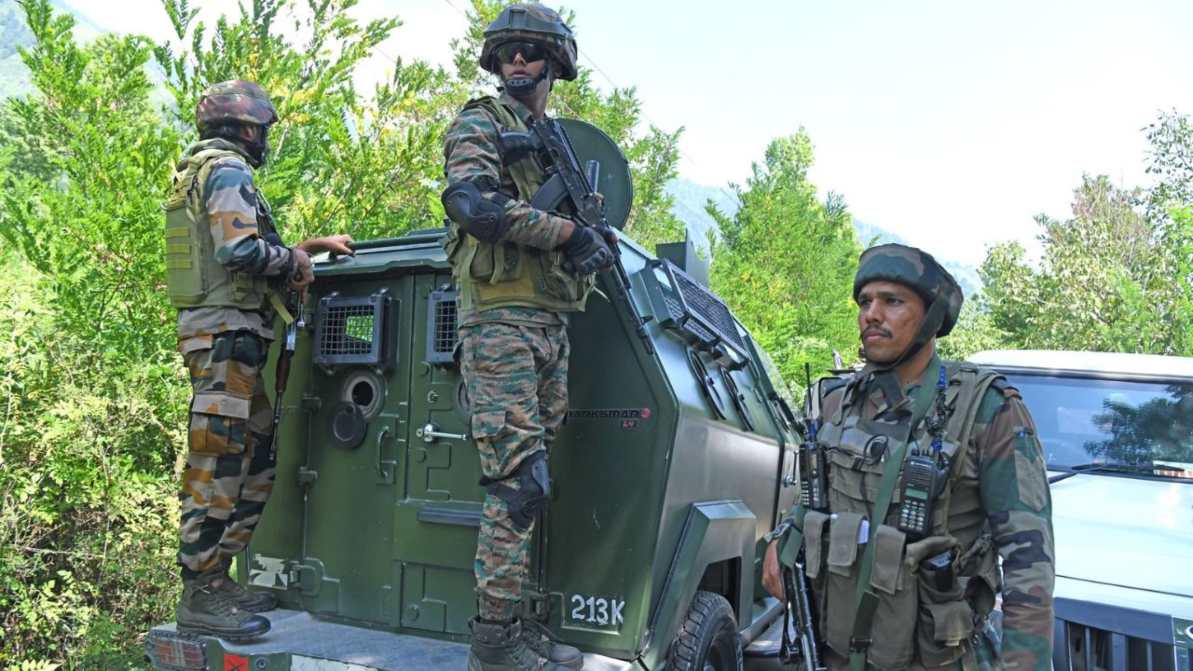 जैश के 2 टॉप कमांडरों को सेना ने भेजा जहन्नुम, किश्तवाड़ में ‘आदिल’ का खेल खत्म, 10 लाख का था इनाम