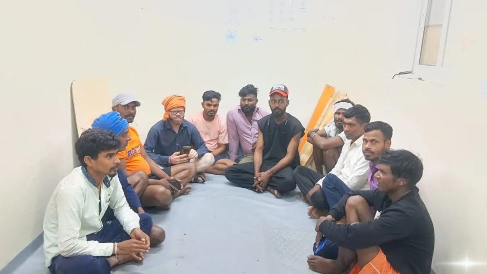 3 महीने से दुबई में फंसे 14 भारतीय मजदूरों की अपील का दिखा असर, NHRC ने झारखंड सरकार से मांगी रिपोर्ट