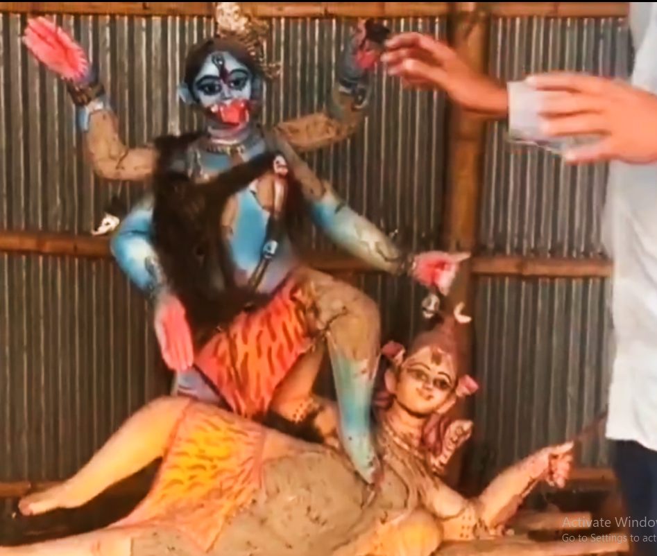 बांग्लादेश में चुनाव खत्म होते ही फिर हिंदुओं के खिलाफ शुरू हुई हिंसा, कट्टरपंथियों ने काली मंदिर को बनाया निशाना ; मचाई तोड़फोड़