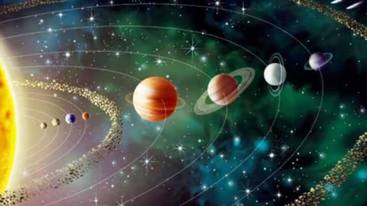 फरवरी के अंत में होने वाली है एक दुर्लभ खगोलीय घटना, एक साथ आ रहे हैं 6 ग्रह, इन राशियों को होगा लाभ …
