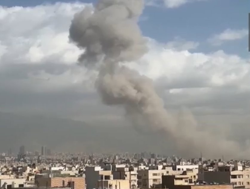 इजरायल और अमेरिका ने मिलकर किया ईरान पर बड़ा हवाई हमला, 30 जगहों पर एक साथ धमाके ; खेमनेई को टारगेट करने की कोशिश