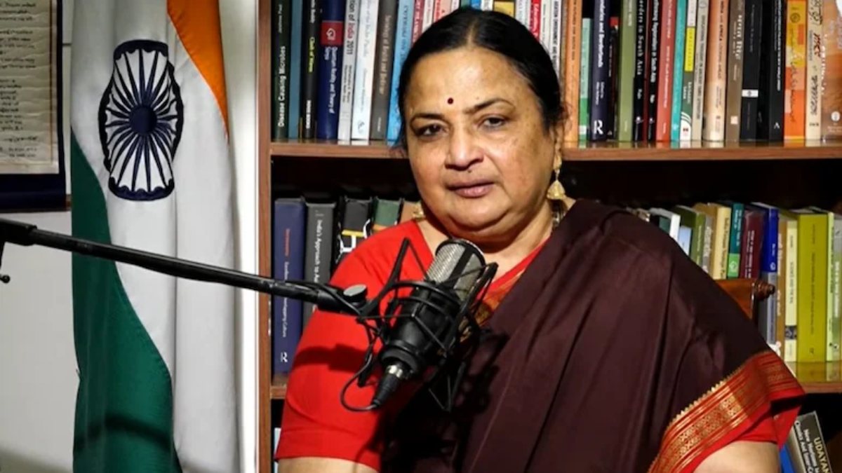 JNU: जेएनयू में फिर बवाल, VC शांतिश्री पंडित पर लगा जातिवाद का आरोप, हटाने की मांग को लेकर प्रदर्शन