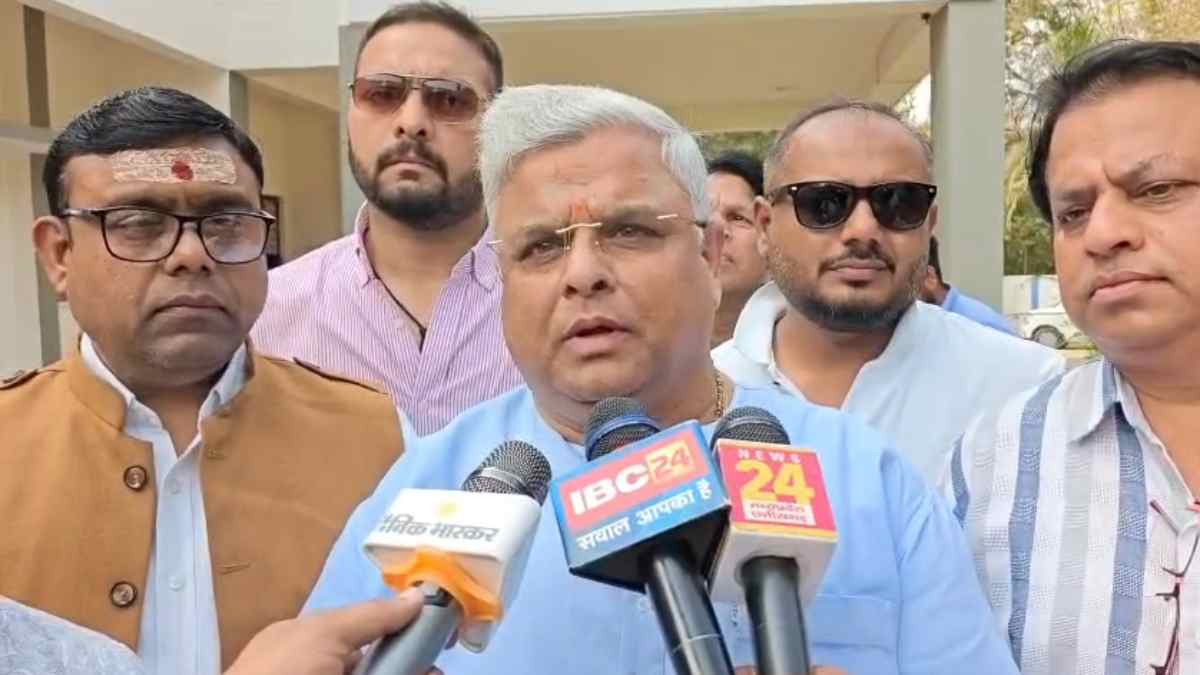 कांग्रेस जिला अध्यक्ष भूले ‘नर्मदापुरम’ का नाम! कहा- होशंगाबाद के ढाबों पर बिक रही अवैध शराब, याद दिलाने पर मांगी माफी