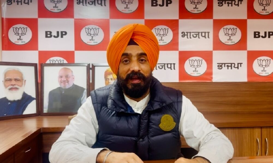 पंजाब की राजनीति में हलचल ! भाजपा नेता बलियावाल ने किया तीखा व्यंग्य 