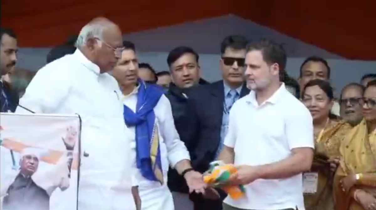 राहुल गांधी ने अपनी ही पार्टी का फेंका पटका! भोपाल की घटना पर BJP ने उठाए सवाल, कहा-  देश और संगठन अहंकार से नहीं चलते