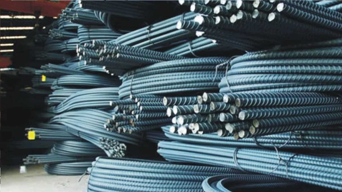 घर बनाना आसान नहीं, अब सरिया के बढ़ते दामों से और मुश्किल हो गया सपने को पूरा करना, कीमत में गिरावट के आसार कम…