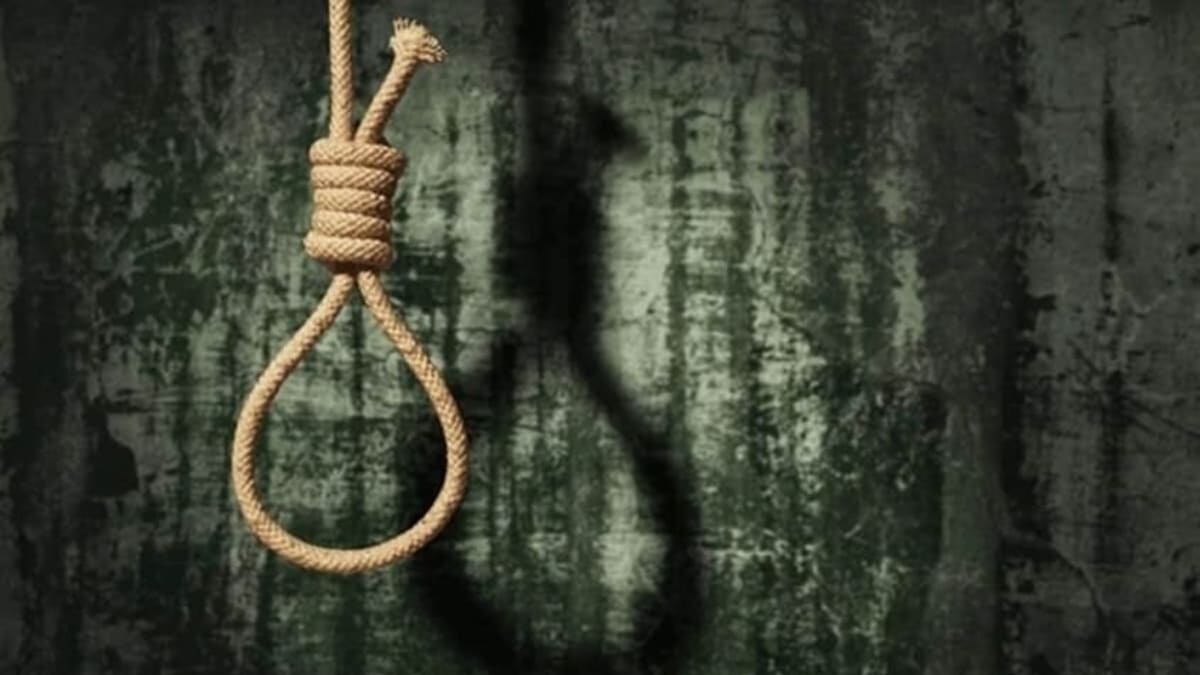 सुपौल में महिला सिपाही ने की खुदकुशी, ट्रेनिंग छोड़ने के डर से बाथरूम में लगाई फांसी, सुसाइड नोट में लिखा- खुशी से मरना चाहती हूं