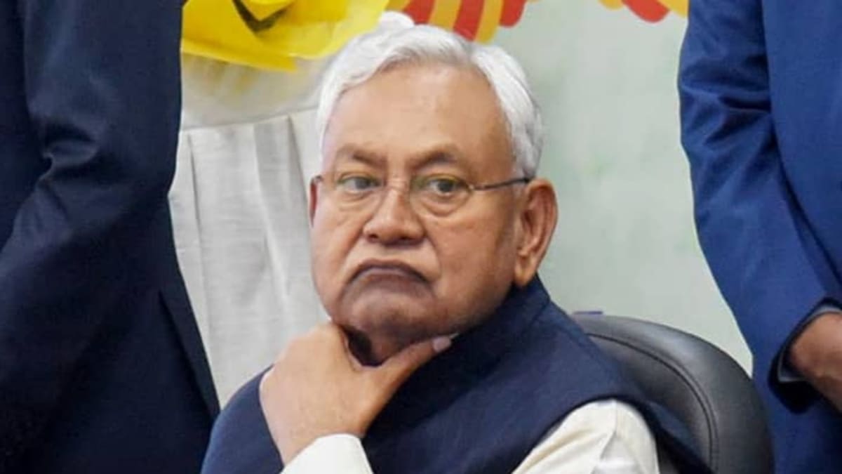 नीतीश का सीएम की कुर्सी छोड़ राज्यसभा जाने का फैसला, पार्टी के कई नेता इस फैसले से नाराज,  निशांत कुमार आज से संभालेंगे विरासत!