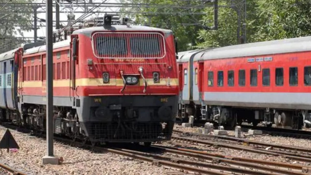 गर्मी की छुट्टियों में कंफर्म टिकट की टेंशन होगी खत्म, मऊ से कोलकाता के लिए रेलवे चलाएगा स्पेशल ट्रेनें, यहां देखें टाइम टेबल