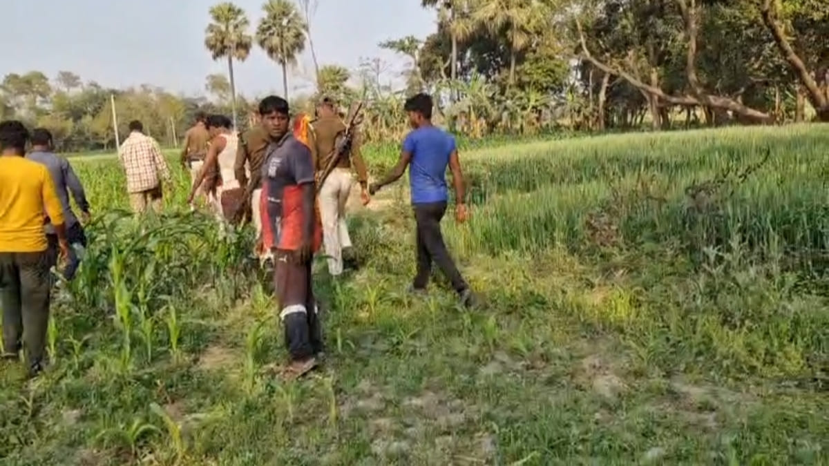 ​सहरसा में बड़ा हादसा या साज़िश? घास काटने निकलीं 5 नाबालिग बच्चियां रहस्यमय तरीके से गायब, सर्च अभियान जारी