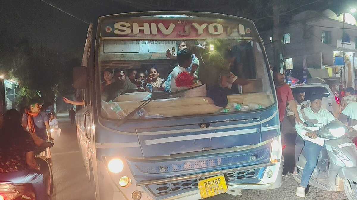 बेगूसराय में आधी रात प्रशासन की कार्रवाई: नियुक्ति पत्र की मांग पर अनशन कर रहे 100 होमगार्ड अभ्यर्थी हिरासत में, जानें क्या है मामला