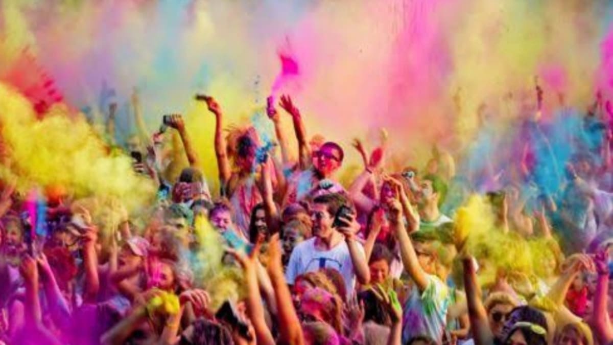 बेगूसराय की 150 साल पुरानी कुआं वाली होली, साइकिल पंप से बरसते हैं रंग, दो दिनों तक चलती है अनोखी प्रतियोगिता