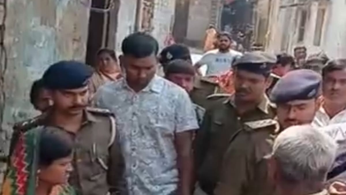 पटना के मोकामा में बवाल: ग्रामीणों और CRPF जवानों में हिंसक झड़प, 8 घायल, DIG ने दिए सख्त जांच के आदेश