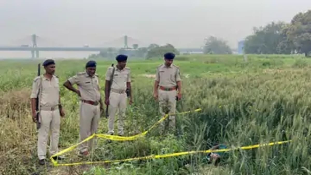 ​राजेंद्र सेतु के पिलर नंबर 2 के पास मिला अज्ञात शव, शरीर पर न चोट, न निशान… मौत की गुत्थी में उलझी पुलिस