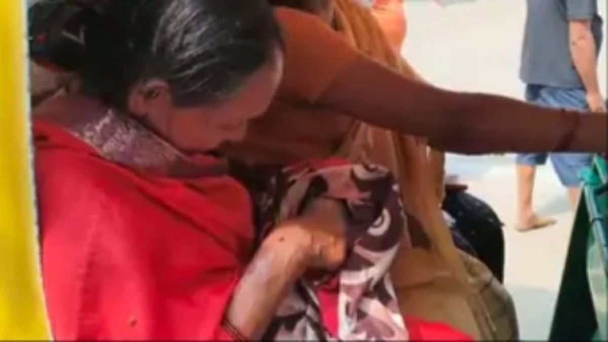 नवजात की मौत पर मायागंज अस्पताल में बवाल, डॉक्टरों पर लापरवाही का आरोप, परिजनों ने दोषियों पर कार्रवाई की मांग