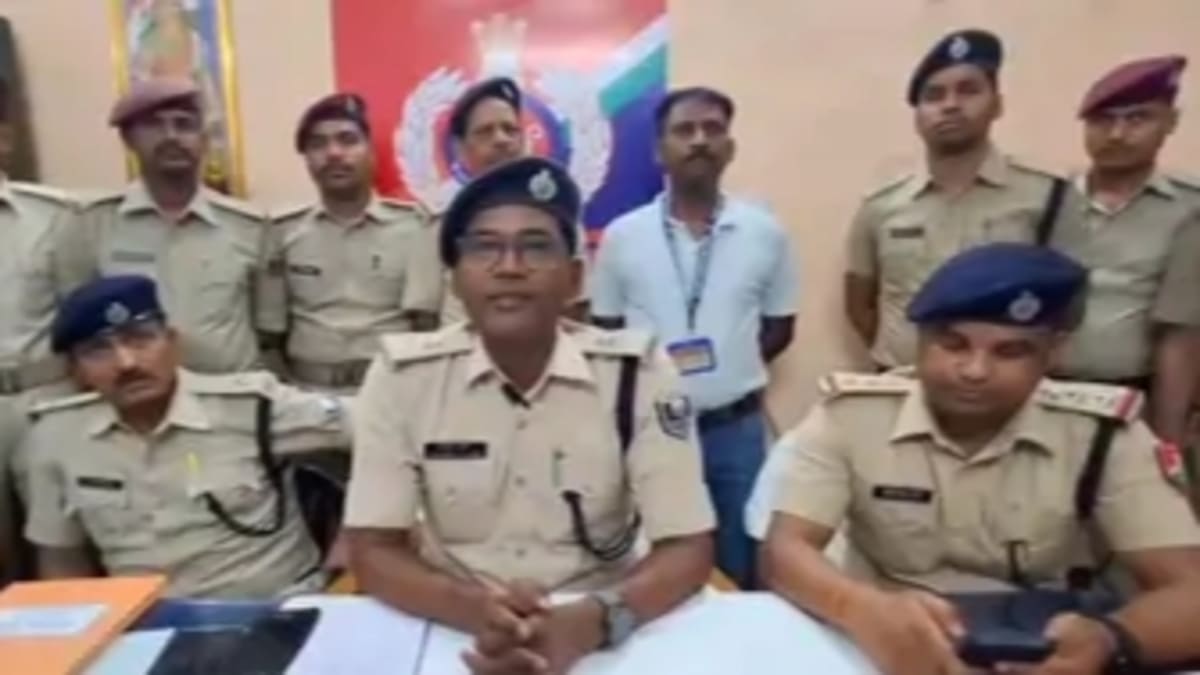 भागलपुर स्टेशन पर 6 किलो गांजे के साथ दो महिलाएं धराईं, एनडीपीएस एक्ट के तहत केस दर्ज, दिल्ली ले जा रही थीं 1 लाख की खेप