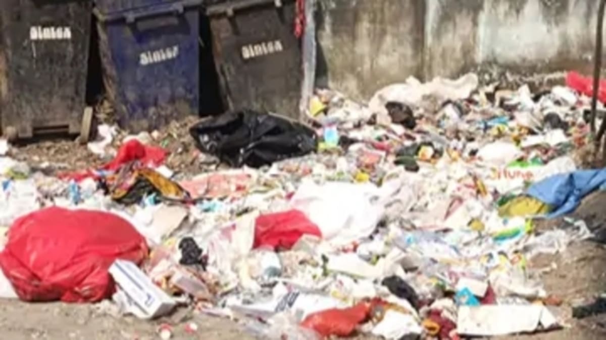 किशनगंज सदर अस्पताल में खून से सनी पट्टियों और सुइयों के ढेर से मंडराया HIV-हेपेटाइटिस का संकट