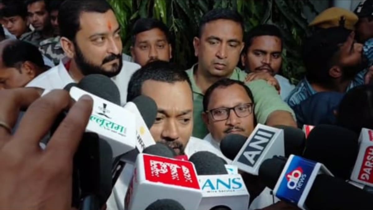 JDU संगठन को धार देंगे निशांत कुमार! पिता की विरासत और मजबूती पर जिलाध्यक्षों के साथ हुई बड़ी बैठक