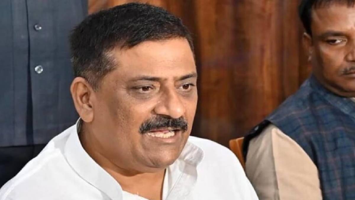 नीतीश कुमार देंगे विधान परिषद से इस्तीफा, संजय झा ने की पुष्टि, जानें क्या है संवैधानिक मजबूरी