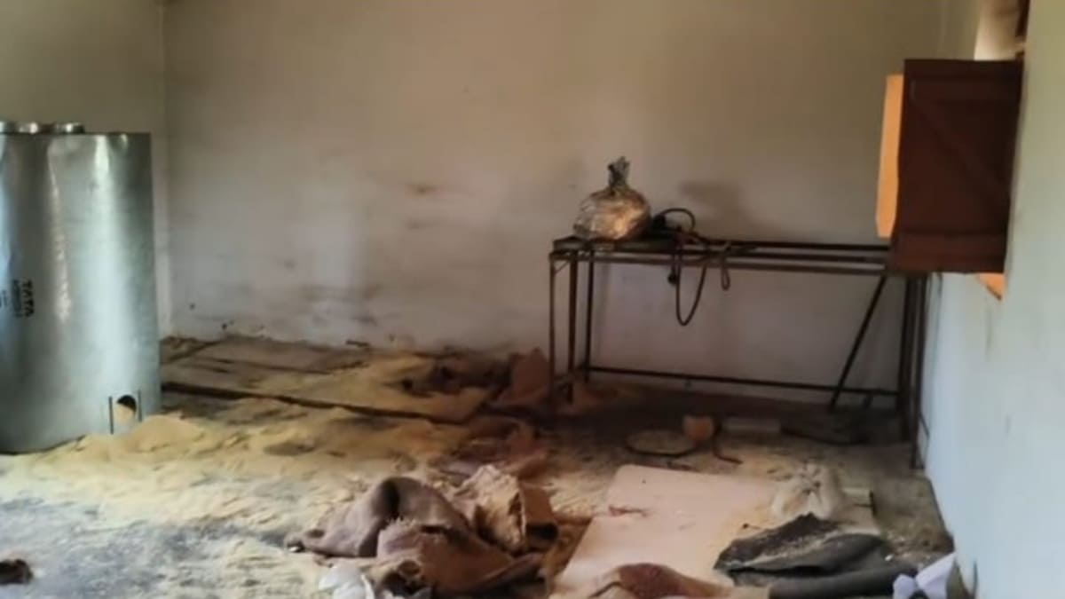 ​कोटवा के विद्यालय में बड़ी डकैती, हथियार के बल पर रसोई का सारा राशन ले उड़े बदमाश, बच्चों के निवाले पर हाथ साफ