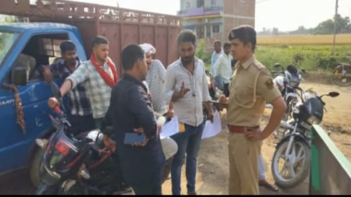 दिल्ली कोर्ट के आदेश पर कैमूर में नकली पानी बनाने वाली फैक्ट्री में छापेमारी, 70 लाख का माल बरामद