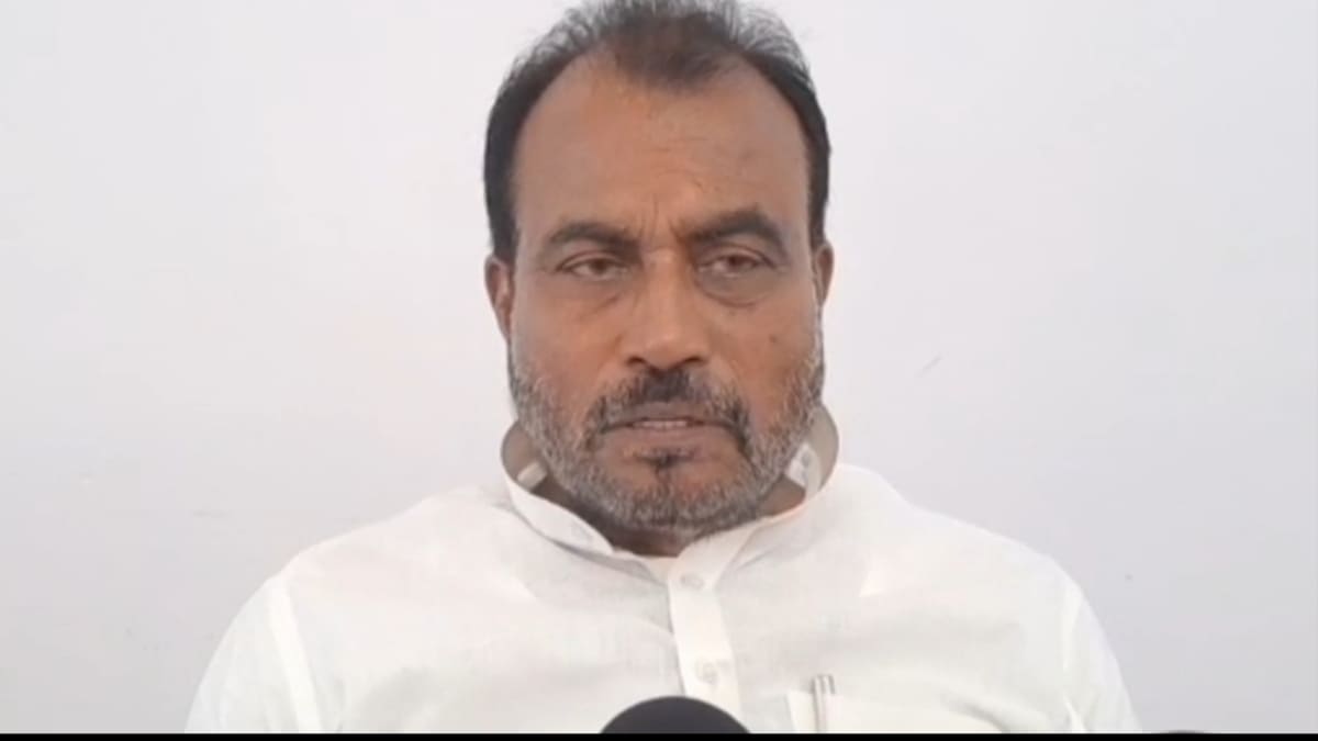 क्या निशांत कुमार होंगे बिहार के अगले सीएम? जेडीयू कार्यकर्ताओं के बाद अब दिग्गज नेताओं ने भी भरी हमी, बोले- उनमें सभी गुण हैं