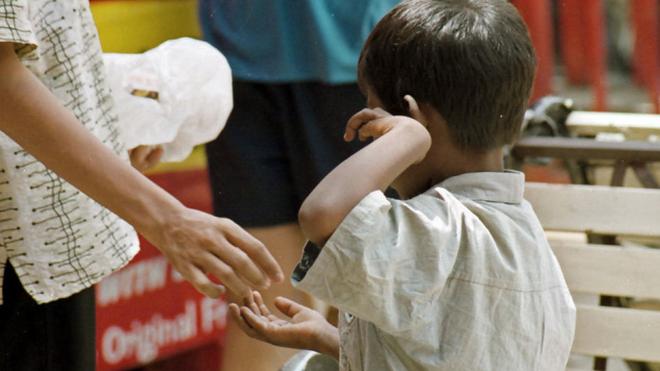 बरहमपुर में भीख माफिया का बड़ा भंडाफोड़: 9 लोगों को रेस्क्यू, 5 आरोपी गिरफ्तार