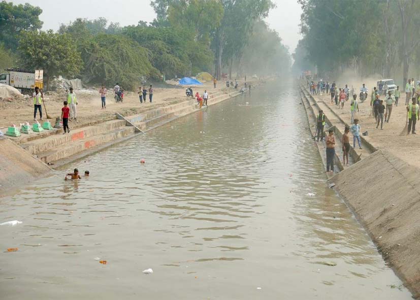 दिल्ली का सबसे लंबा छठ घाट मुनक नहर पर बनेगा, 33 हजार श्रद्धालु एक साथ कर सकेंगे पूजा
