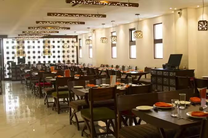 आंध्र प्रदेश में सामने आया करोड़ों का GST घोटाला ! रेस्टोरेंट वालों ने सरकार को लगाया 70,000 करोड़ का चूना; जानें कैसे राज्य में रेस्टोरेंट सिंडीकेट ने किया अरबों का गोलमाल