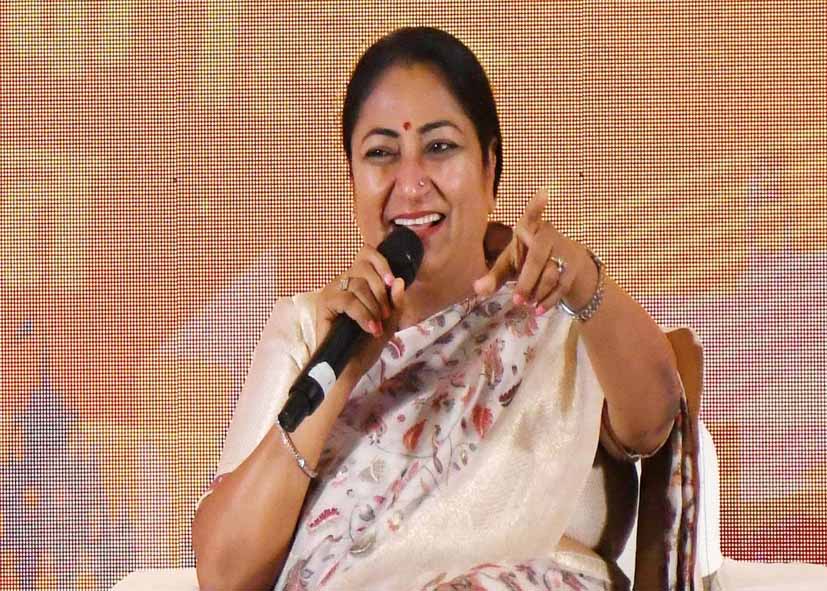 CM रेखा गुप्ता की AAP को राजनीति पर नसीहत, कहा- निभाए रचनात्मक विपक्ष की भूमिका, ऑनलाइन ट्रोलर्स से भी अपील