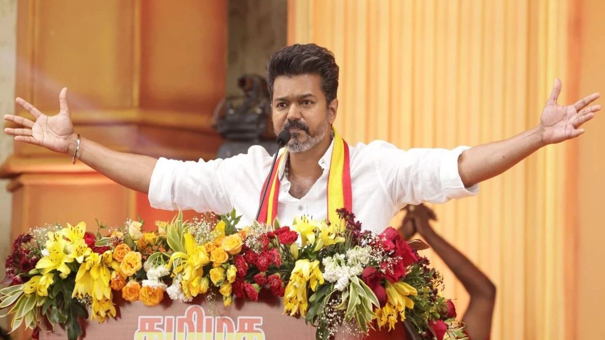 TVK ने जारी की उम्मीदवारों की लिस्ट, पेराम्बुर थलापति विजय तो त्रिची ईस्ट से मैदान में उतरे